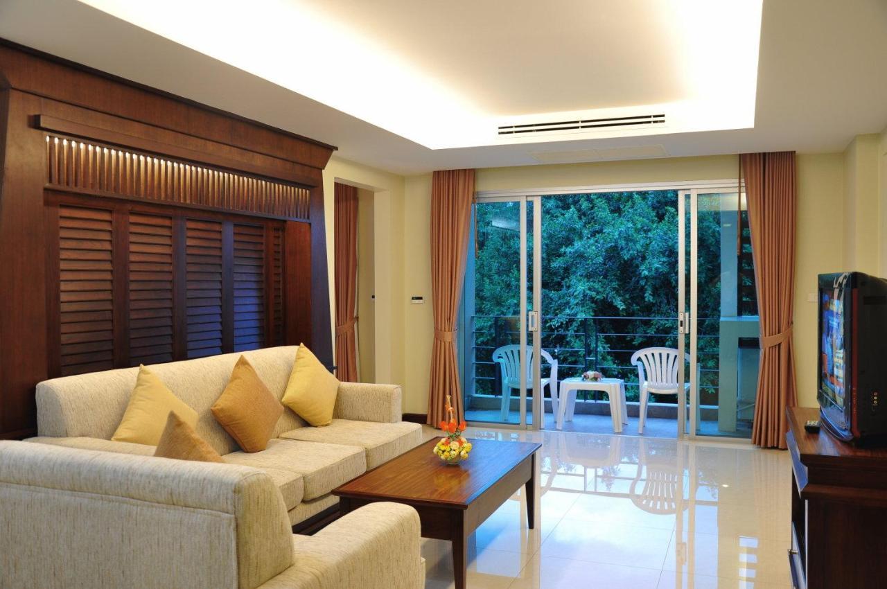 August Suites Pattaya Pokój zdjęcie